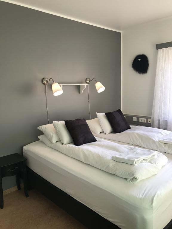 Skjaldarvik Guesthouse Акурейри Экстерьер фото